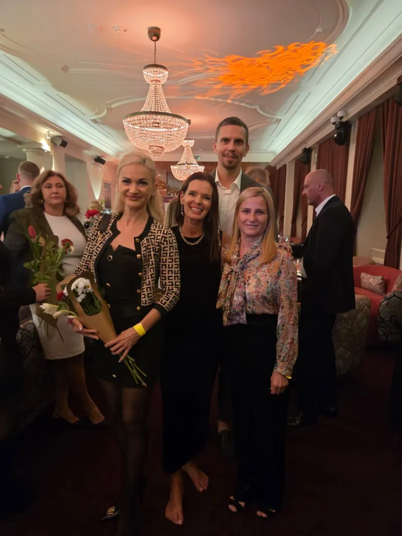 The Opening — fotografie 22